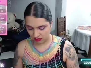 alix_beltran 26 y. o. latina cam babe - queen striptease online