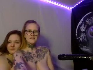 cannabitchcam 0 y. o. tattooed cam girl enjoying live sex action