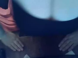 neslihan35 0 y. o. turkish cam babe loves rubbing pussy online