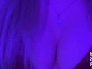 stillsweety 20 y. o. blonde cam girl didn't forget about any live sex toy