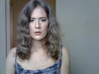 vibezmoon420 30 y. o. smoke cam girl stuffing a huge dildo into her pussy