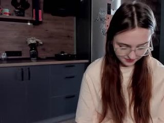 maymary_ 22 y. o. curvy big tits