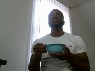 bluffin_mcmuffin 27 y. o. 