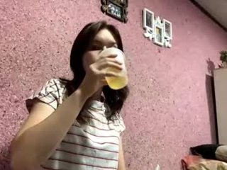maeeasterling 18 y. o. 