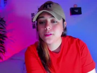 mrbuu_ 23 y. o. teen couple with sensual moans filling the chatroom