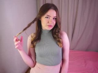 lillyfraklin 18 y. o. close-up ass