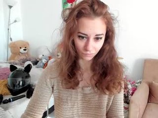 emmagracee 26 y. o. pretty teen cam babe gets hot cum into her pussy