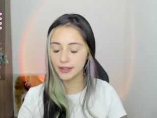 anniemora_ 19 y. o. teen cam babe loves fetish action on cam