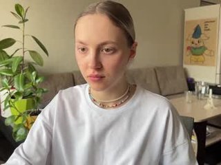 holydori 0 y. o. young english