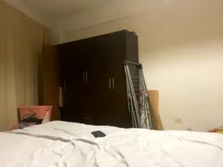 sassylilah 0 y. o. big tits spanish cam babe loves fucking on camera