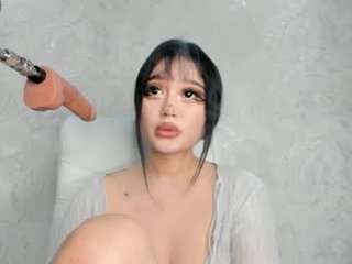 sophia_squirtits 20 y. o. asian teen cam babe plays with her ass hole