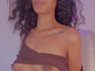 lana_hil 22 y. o. cam babe with small tits wants dirty live sex