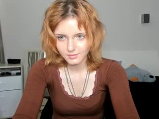 eva_vv 18 y. o. teen cam girl plays with her tight pussy