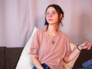 sharolynjaynes 18 y. o. 