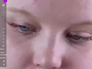 dopyesdopdop 18 y. o. blonde cam babe masturbates her tight wet snatch