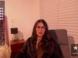 alexeii_grey 0 y. o. cam girl squirting online in the chatroom