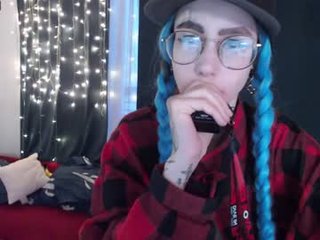 _sweet_mary_21 0 y. o. cute teen cam babe loves XXX cam action with her perfect ass