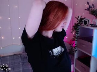 doll_lesli 18 y. o. redhead cam witches showing wide ass