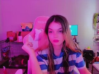 tsbubbles9 27 y. o. big tits spanish cam babe loves fucking on camera