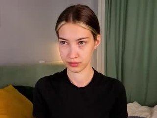 jolyndeb 18 y. o. 