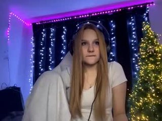 kayceefroehner 18 y. o.