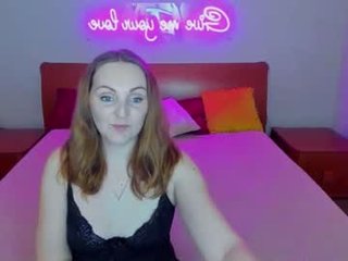 magiceyess 22 y. o. pregnant cam girl loves showing her body naked