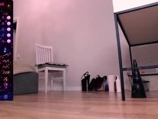 vittsass 38 y. o. explore the pleasure of deep live sex ang then squirt together with a horny slut