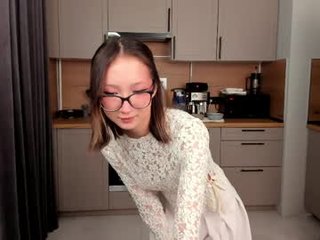 hana_ran 18 y. o. asian teen cam babe plays with her ass hole