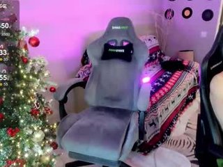 mariella__adams 24 y. o. adorable webcam girl sucks cock and fucks even anal