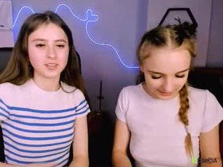 wanda_say 19 y. o. blonde teen cam babe plays with her tight asshole