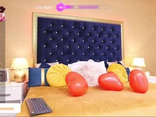 haileymoon85 37 y. o. cam babe likes squirting after getting pleasure from masturbation