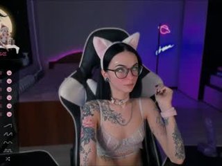 _black_fox__ 18 y. o. teen cam babe wants to be fucked online as hard as possible