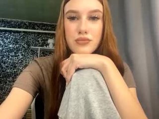 gwenmestayer 18 y. o. young big tits