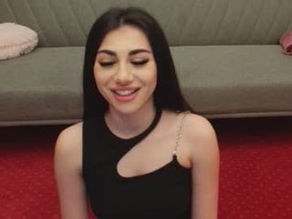 kirawest_ 0 y. o. tattooed cam girl enjoying live fetish action