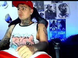 julian_tattoo 20 y. o. teen cam babe wants to be fucked online as hard as possible