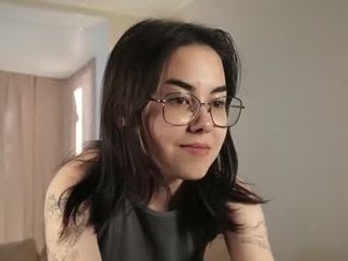 linetteevett 18 y. o. young ass