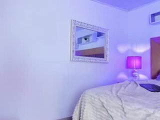 madison__jones 24 y. o. cam babe with gorgeous body gives his slave access to pussy online