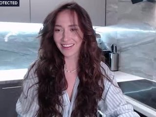 wild_becky 20 y. o. brunette tattooed cam girl gets her tight pussy humped