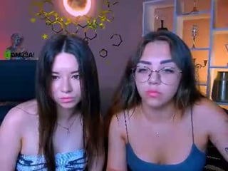 hanna_kiss3 18 y. o. teenage cam girl plays with her ass hole