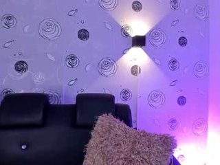 hannamartinn_ 22 y. o. redhead cam babe loves takes hot cum from her horny pussy