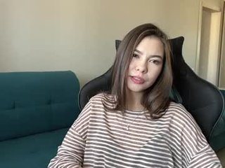 katheleenschraub 18 y. o. petite asian