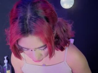 isisjones18 18 y. o. petite fuck