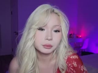 sirenveya 21 y. o. big tits cam babe is curious about squirting techniques