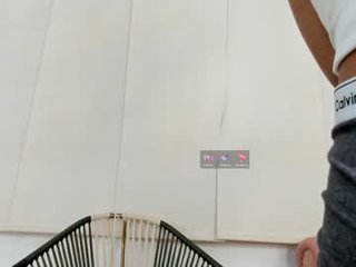 natalia_aguirre 19 y. o. teen cam babe try to feel cruel domina online