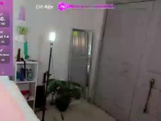 curiousivy 19 y. o. redhead cam babe loves finger fucking her bald little pussy