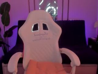 new_cute_skinny_sexy 21 y. o. redhead cam babe strokes and pokes her pussy