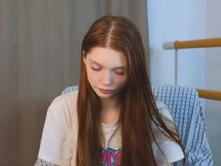 nicole_broown 19 y. o. redhead cam babe enjoys great live sex for more experience