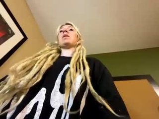 justcallmepeachy 0 y. o.