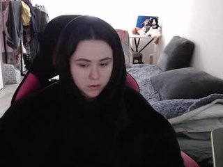 llevella 19 y. o. curvy ass
