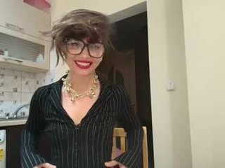 ophelia_blue 29 y. o. cam girl get her pussy humped